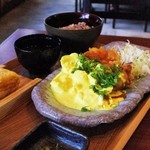 鳥と卵の専門店 鳥玉 - 塩水漬け若鶏のチキン南蛮定食