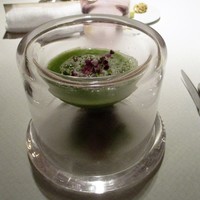 ラール・エ・ラ・マニエール - 本日の前菜①大葉のスープ