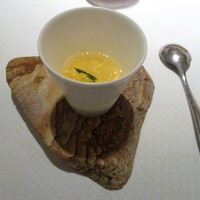 ラール・エ・ラ・マニエール - 人参のムース、トマトのジェリーかけ