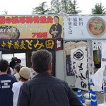 中華蕎麦 とみ田 - 一人10秒程度で捌きます（汗）このあたりは日本一の行列店らしいですね