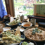 Soba Dokoro Yukawa - 山菜天ざるそば￥1500
