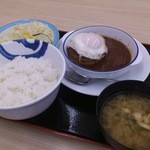 松屋 - とろ～りチーズが入ったデミたまハンバーグ定食です。(2016年5月)