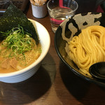 越後維新 湯沢本店 - とんこつ つけ麺