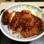 吉野家 - ソースカツ丼（ロース）のアップ  ￥５３０