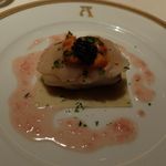 アピシウス - 鰆のヴァプール　ハイビスカス風味