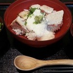 zensekikoshitsuhonkakuwashokumegurotei - 炙りビンチョウマグロ丼　2016.4