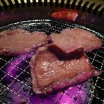 Yakiniku Kyuuji - 上タン　焼き焼き