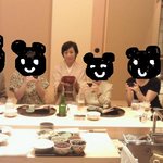 海老亭別館 いきいき亭 - 左から、父、クレヨン、美人女将さん、祖母、母の順、っていっても、わからないでしょうね。いっひっひ～