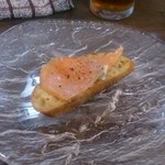 Rukonto Warudo Rejion - スモークサーモンとチーズ