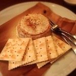 MALTA - カマンベールのオーブン焼き