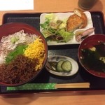 ちりめん・しらす専門店 凪 - しらすちりめん山椒丼