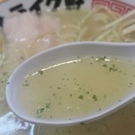 ストライク軒 - クリーミーなスープ！