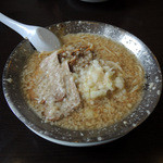 成龍 - 2016年5月3日(火・祝)　中華そば(背脂多め)750円