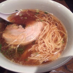 支那そばや - 醤油らぁ麺　麺の太さなど