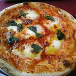 イタリア食堂 スタジオーネ - ピッツア・マルゲリータ