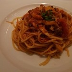 プチ ヴェルドー - 白身魚とキノコのパスタ