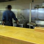 黒部平駅構内売店 - 店内で立ち食いもできます