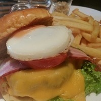 グランド キッチン - ビーフハンバーガー