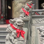 紅毛港海鮮餐廳 - なぜか可愛いポーズが萌える狛犬たち