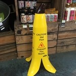 Whole Foods Market - かわいいCAUTION