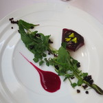 プレゼンテ スギ - (2016年5月)フォアグラの境界線　アマレッティとビーツのソース