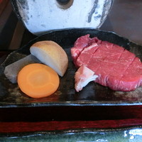 三鷹 - お昼の溶岩焼き会席（溶岩焼き）