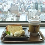 T'CAFE - ○豆乳シフォン
            ○ロイヤルミルクティー
            落ち着いてゆっくり出来ていい空間✧*｡