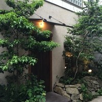 bb9 - JR元町駅から西に300m行ったところにあるスペイン料理のお店です