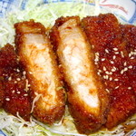 山ぼたん - 小ソースカツ丼 断面 2cm位あります