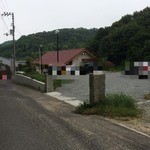 森のpizza Lodge - 外観：お店の隣_駐車場_2016年5月