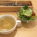 森のpizza Lodge - ランチセット（スーブ＋サラダ＋ドリンク）_2016年5月
