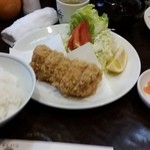丸五 - 特ヒレカツ+セットメニュー(ご飯、味噌汁、お新香)