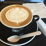 ゼブラ コーヒーアンドクロワッサン - Cafe Latte Hot S