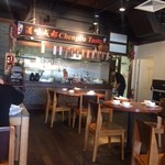 Chengdu Taste - テーブルは変わってます