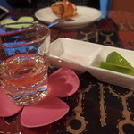 Mexican Diner & Tequila SAN-TORU - 塩とライム