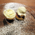 モーネ - 左がアイス、右が生麩フレンチトースト(2016.5月夜)