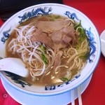 ラーメン 福 小幡店 - （食べ進めたところ）