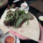 モンカジ - チキンケバブのトルティーヤ巻き（880円）