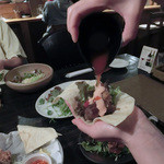 チキンケバブのトルティーヤ巻き（880円）