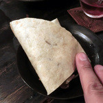 モンカジ - チキンケバブのトルティーヤ巻き（880円）