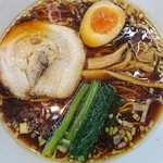 友愛亭 - ストレート醤油650円堪らない醤油のコクと旨味が良い。コスパも良くナイスなラーメン