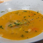 トラットリア フラテッリ ガッルーラ - チュピンの煮汁をお皿にとってみました