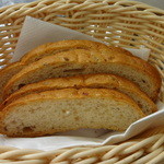 The house 2 - パン