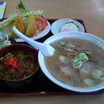 オーモリラーメン - 2014.03.10
      ラーメン定食