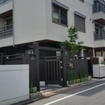 レストラン団欒 - JR西八王子駅南口から徒歩３分くらいの「レストラン団欒」の外観