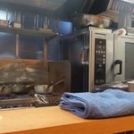 ほっこり中華そば もつけ - まだまだ新しくてキレイな「もつけ」さん