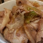 ほっこり中華そば もつけ - 「ロースト焼豚ごはん (300円)」のお肉はとろっとろ～♪