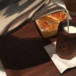 DOMINIQUE ANSEL BAKERY at OMOTESANDO - クッキーショットにミルク投入