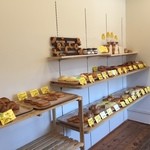 ピッコ ベーカリー - こじんまりとしたパン屋さんです。