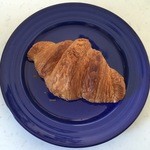 ピッコ ベーカリー - クロワッサン、200円です。